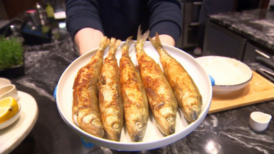 Смотрим на жабры и нюхаем: как выбрать идеальную корюшку без риска для здоровья