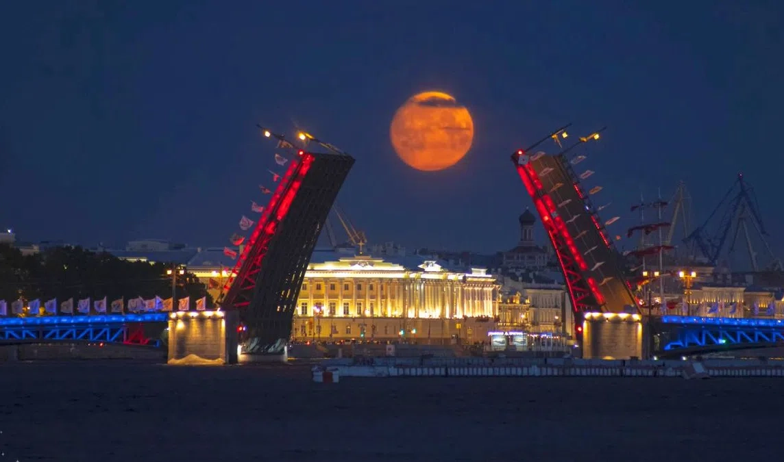 Петербуржцы смогут увидеть «кровавую» Луну 8 ноября - tvspb.ru