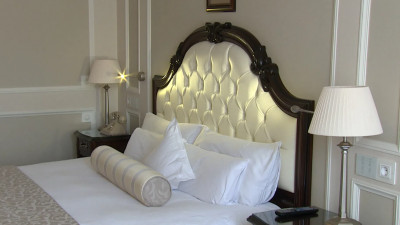 Без шведского стола, с тестами на COVID: По каким правилам будут работать гостиницы во время ПМЭФ