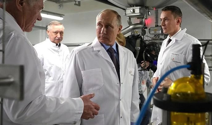 Путин осмотрел завод по производству инсулина в Петербурге - tvspb.ru