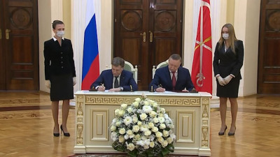 Смольный и ЗакС утвердили план законопроектной работы на новый политический сезон