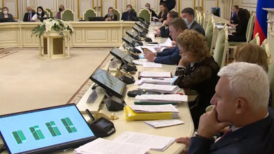 Профильный комитет ЗакСа одобрил проект бюджета Петербурга на 2022 год