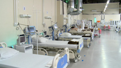 Из стационаров после лечения от COVID-19 выписали 361 петербуржца