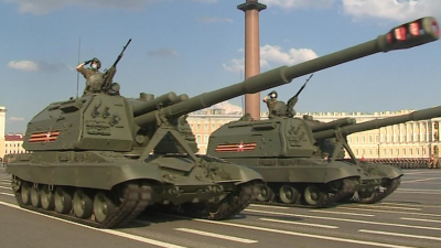 Самые яркие моменты парада Победы на Дворцовой покажет телеканал «Санкт-Петербург»