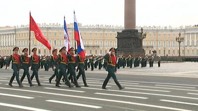 На Дворцовой площади прошла генеральная репетиция парада Победы