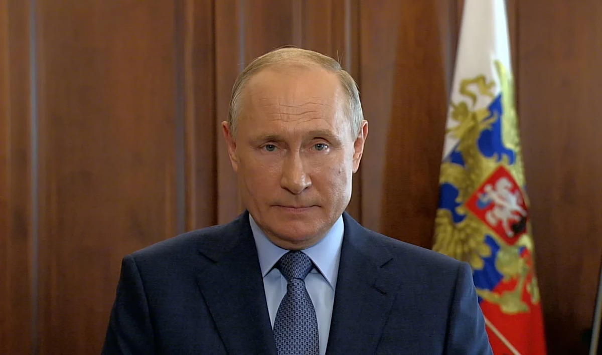 Владимир Путин поддержал идею появления в школах должности советника директора по воспитанию - tvspb.ru