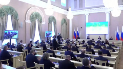 В Таврическом дворце проходит заседание Совета законодателей