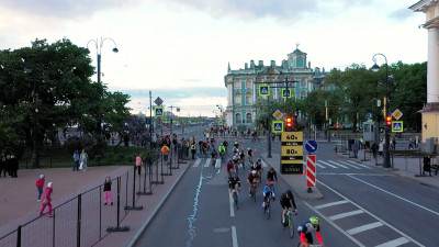 Около 2000 человек приняли участие в велозаезде La Strada