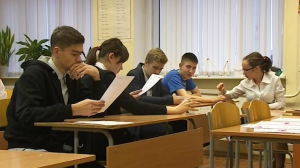 Десятиклассник из Петербурга создал профсоюз. Чего хотят добиться школьники
