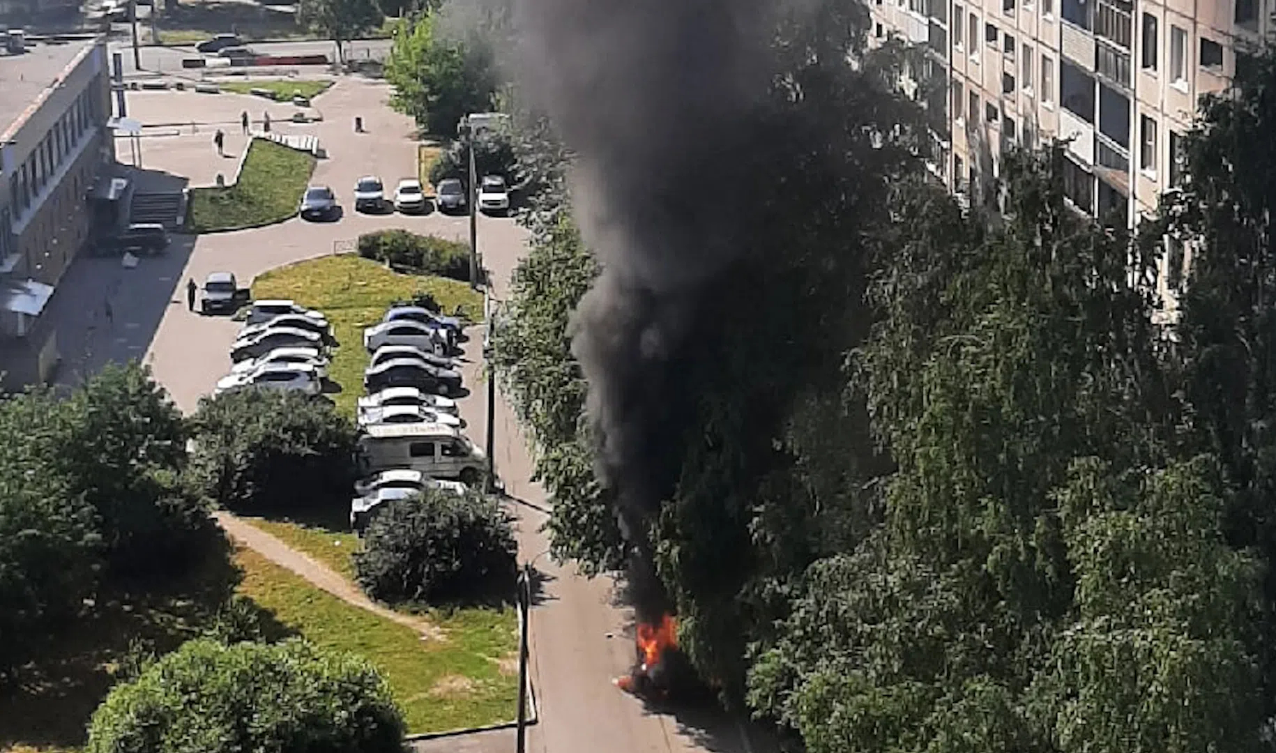 Подвойского 15 пожар. Пожар на ул Подвойского СПБ. Пожар на Подвойского сегодня.