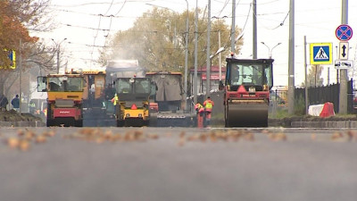 Правительство выделило средства на ремонт дорог в Петербурге и Ленобласти