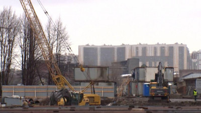 Эксперты заметили, что в Петербурге квартиры в строящихся домах стали стоить дороже готовых