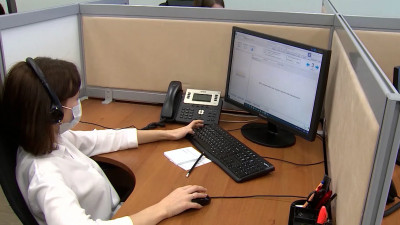 Петербуржцы стали намного реже обращаться в службу 122