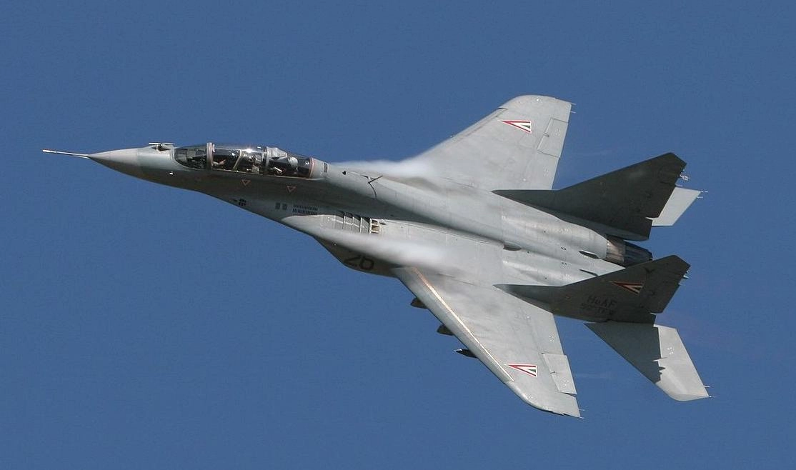 Индия и Пакистан использовали Су-30 и F-16 в воздушном бою - tvspb.ru