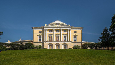 Премьер-министр Медведев и председатель Госсовета КНР Ли Кэцян посетили Павловск