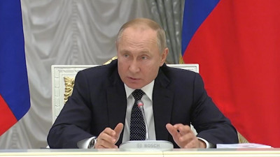 Президент проведет встречу с членами Совета Федерации России