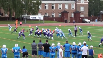 Петербургская команда по американскому футболу «Валькирии» готовится к новому сезону