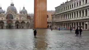 Потоп в Венеции. Как город переживает непогоду