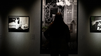 В музее «Эрарта» представили выставку фотографа Хельмута Ньютона