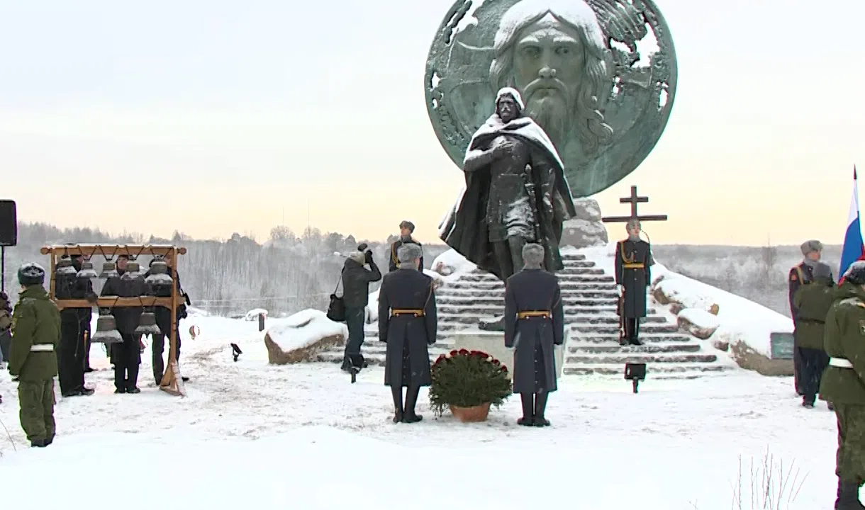 Новый памятник в ленинградской. Мемориал Александру Невскому в Тосненском районе.