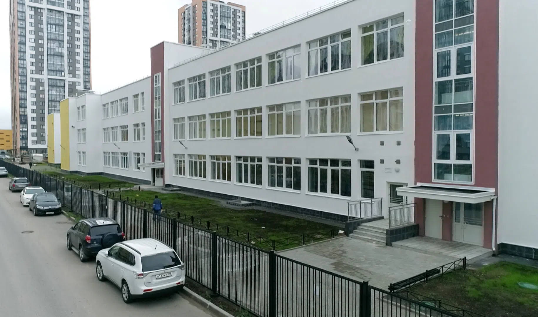 Образовательные учреждения приморского района
