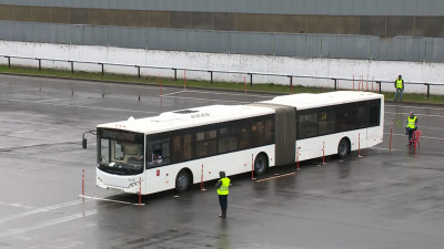 В Петербурге стартовал конкурс для водителей автобусов
