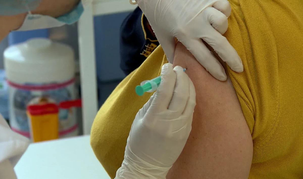 Глава ВОЗ: К концу года от COVID-19 должны привить 30% населения - tvspb.ru