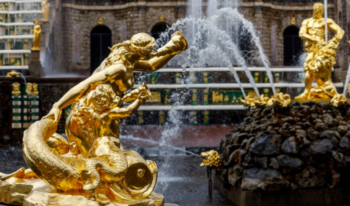 22 мая праздник фонтанов в Петергофе посвятят 300-летию фонтанного комплекса - tvspb.ru