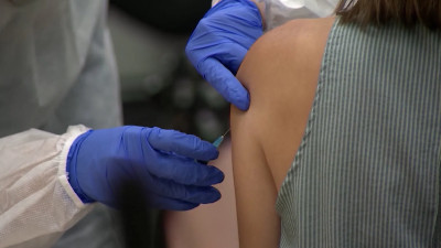 За неделю на вакцинацию против COVID записались более 34 тысяч петербуржцев