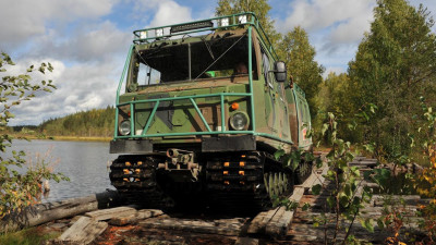 Путешественники на эко-вездеходе отправятся из Петербурга на восточный берег Онежского озера