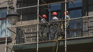 Демонтаж балконов на Кирочной