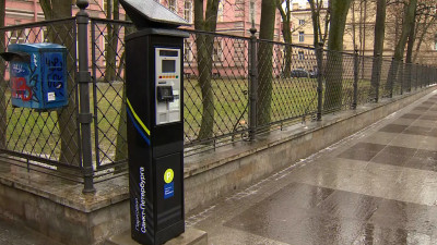 Петербуржцам напомнили о разрешениях, которые помогут пользоваться новыми платными парковками