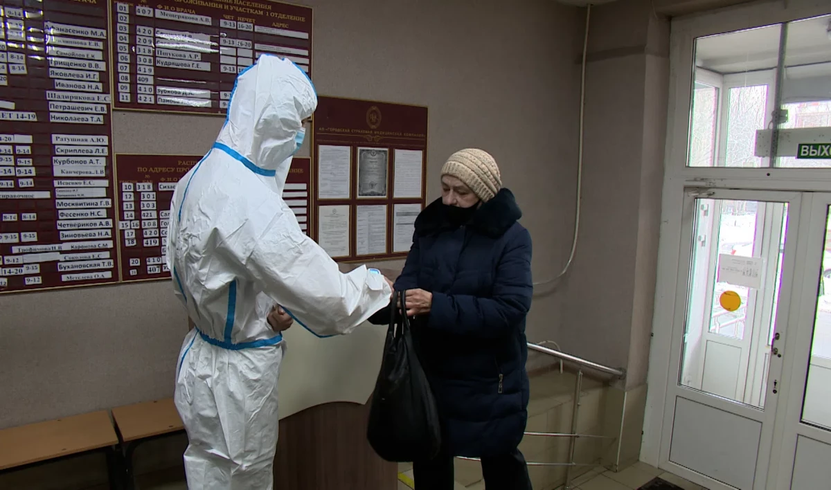 Петербургские поликлиники начнут принимать пациентов с подозрением на COVID - tvspb.ru