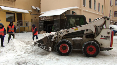 В Центральном районе проверили уборку снега