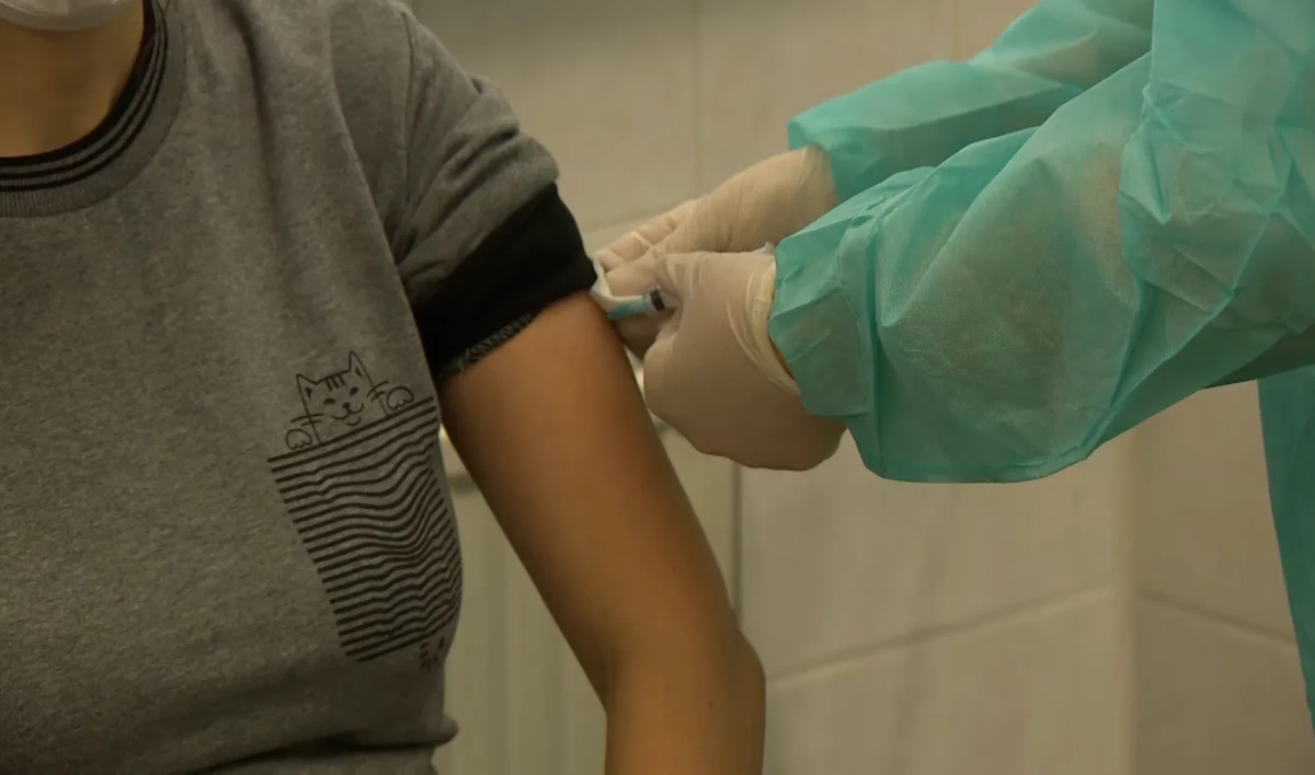 6 406 петербуржцев закончили цикл вакцинации от COVID за сутки - tvspb.ru