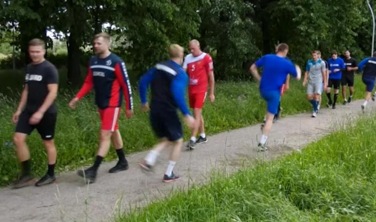 Гандбольная «Нева» начала подготовку к сезону - tvspb.ru