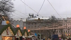 На Манежной площади продолжает работу рождественская ярмарка