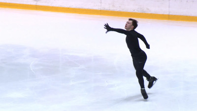 Первые – одиночники: в «Юбилейном» стартовал чемпионат России по фигурному катанию