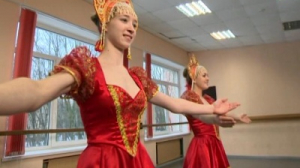 Зарядка с Дарьей Цыбульской: русский народный танец