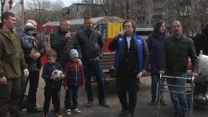 Александр Беглов благоустроил детскую площадку на Пражской улице