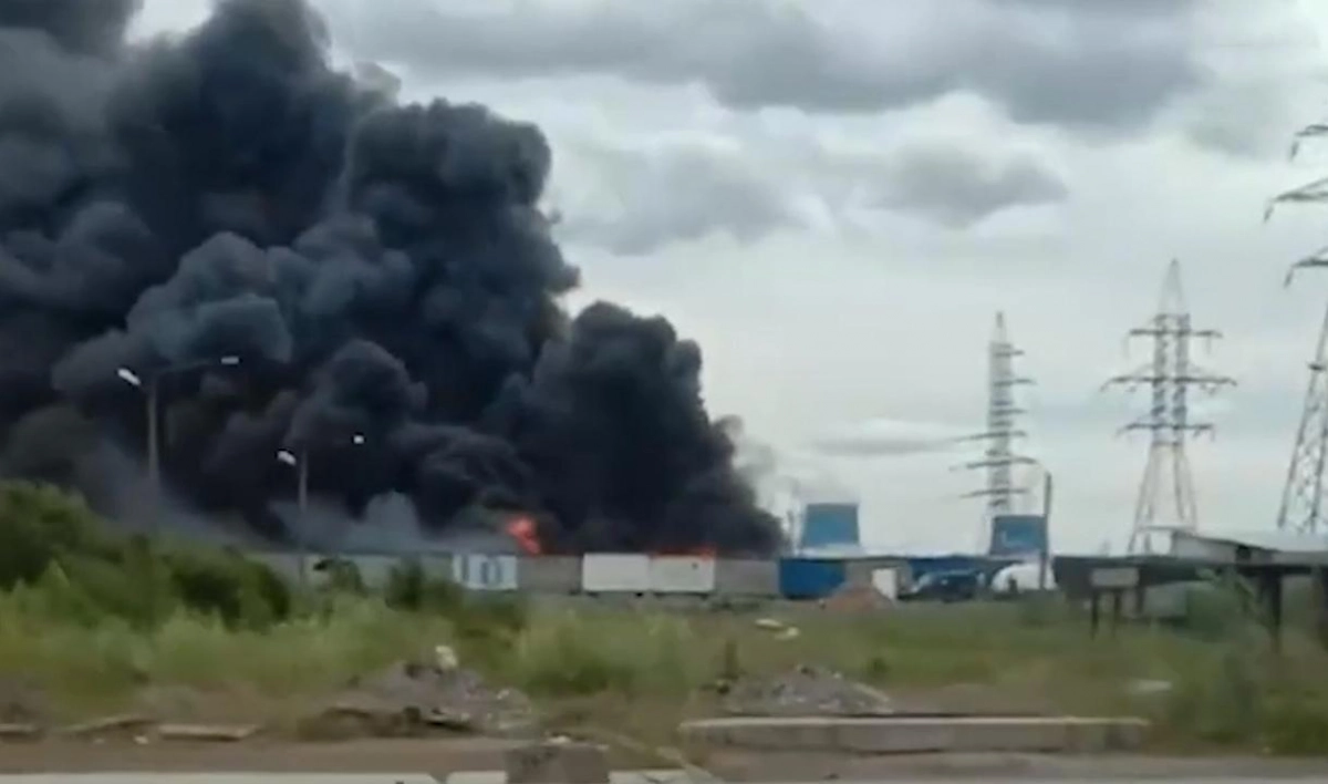 Пожар у Мурманского шоссе локализован - tvspb.ru