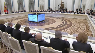 Эксперт: Поправки в Конституцию должны изменить взаимоотношения внутри власти