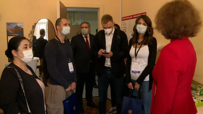 Международные наблюдатели: К организации выборов в Петербурге претензий нет