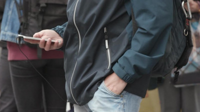 Оставшимся в пандемию без работы петербуржцам предложат временную занятость и общественные работы