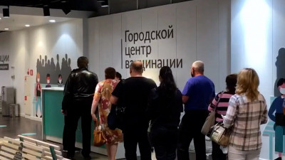 Крупнейший пункт вакцинации в городе открылся в ТЦ «Галерея»