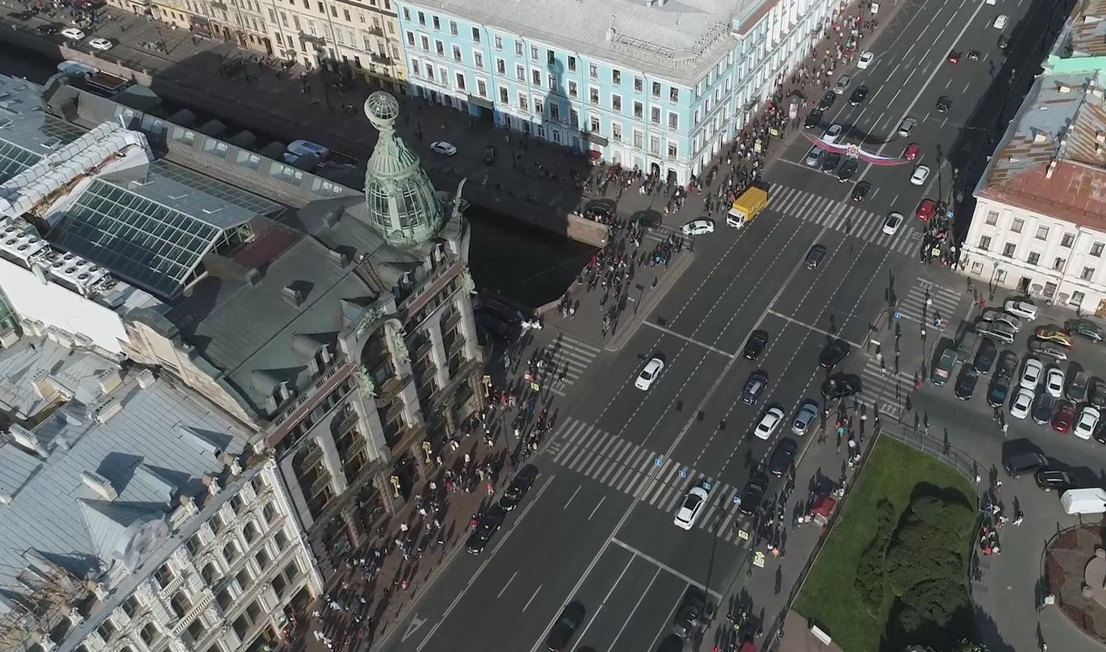 Спб временная. Облик СПБ сейчас. Закрытие общественных мест в Москве. Что за ограждения поставили на Невском проспекте.