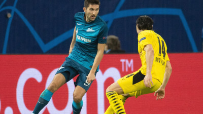 «Зенит» поздравил полузащитника Алексея Сутормина с днем рождения