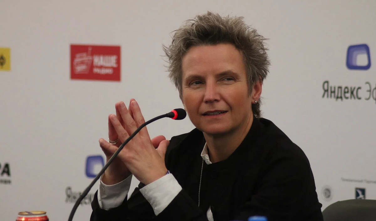 Светлана Сурганова перенесла концерты из-за плохого самочувствия - tvspb.ru