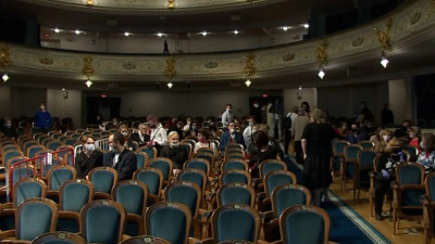 Власти Петербурга надеются, что «ковидные» ограничения не придется ужесточать