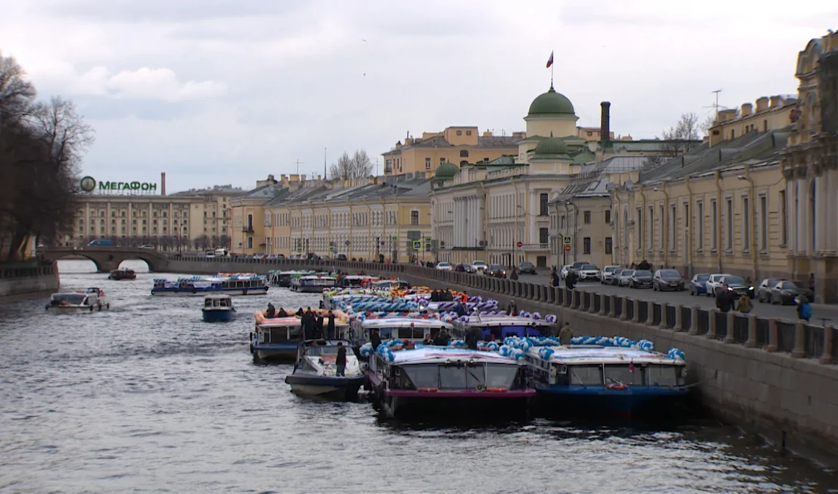 На майские праздники в Петербурге у туристов ушло больше денег, чем на Новый год - tvspb.ru
